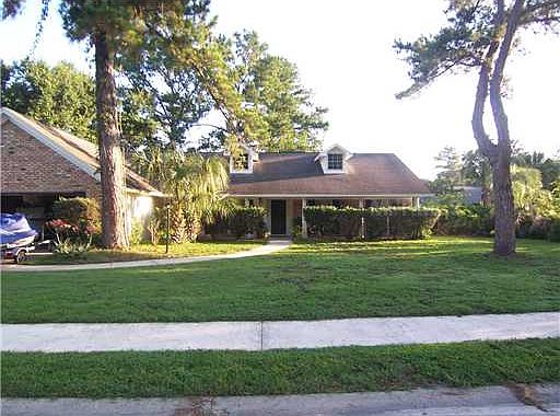 2nd image of 731 Riverbend Blvd