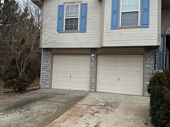 Large 3 bedroom 2 full bathroom unit!
