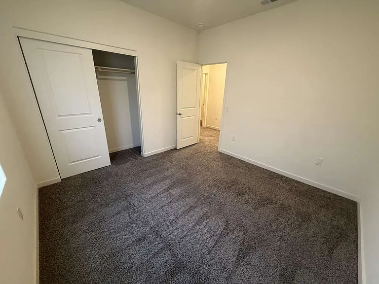 7828 Strawberry Meadow Ct — Photo 10
