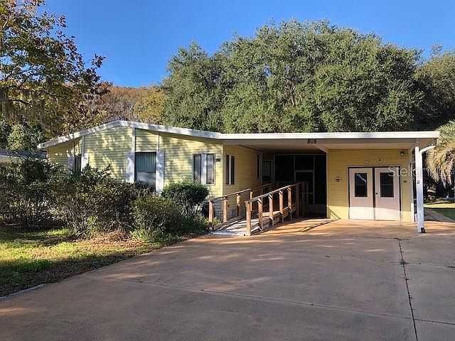 1st image of 808 Oak Blvd