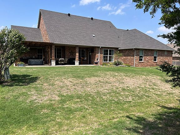 2nd image of 2555 Kadlan Dr