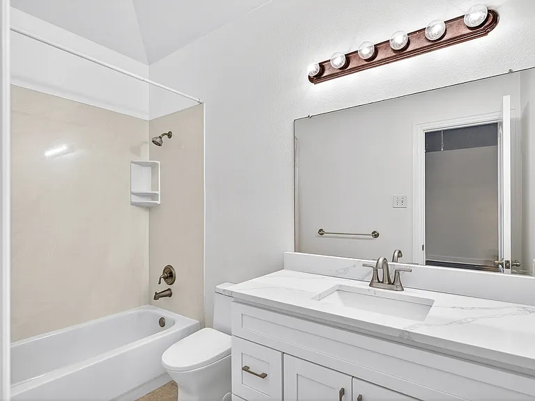 9861 Chamber Hall Dr — Photo 23