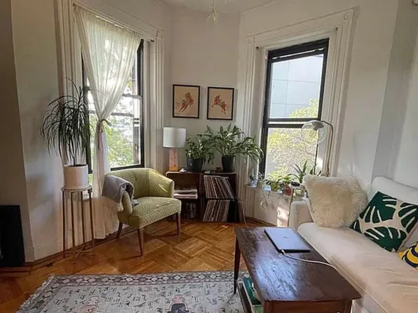 660 Lafayette Avenue image 1 of 6