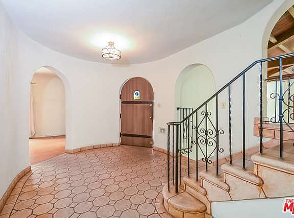 4th image of 174 S Highland Ave