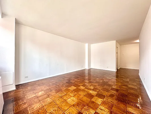 Rented by Addison Property Group | media 2