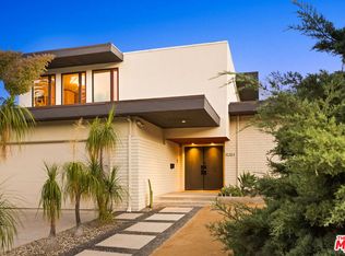 5284 Los Diegos Way, Los Angeles, CA 90027