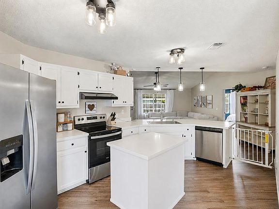5th image of 9538 Parker Place Dr