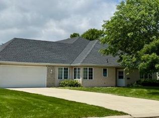 904 23rd St SE, Willmar, MN 56201