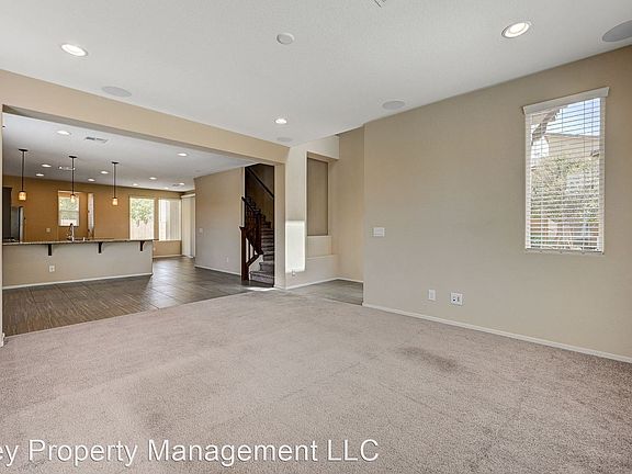 4th image of 123 Heathrow Lake Ave