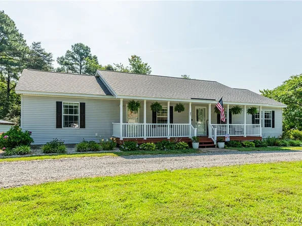 251 Apache Dr, Deltaville, VA 23043