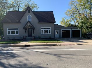 611 N Kalamazoo St, Paw Paw, MI 49079