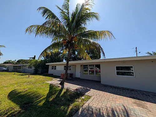 180 Penn Way Photo 1