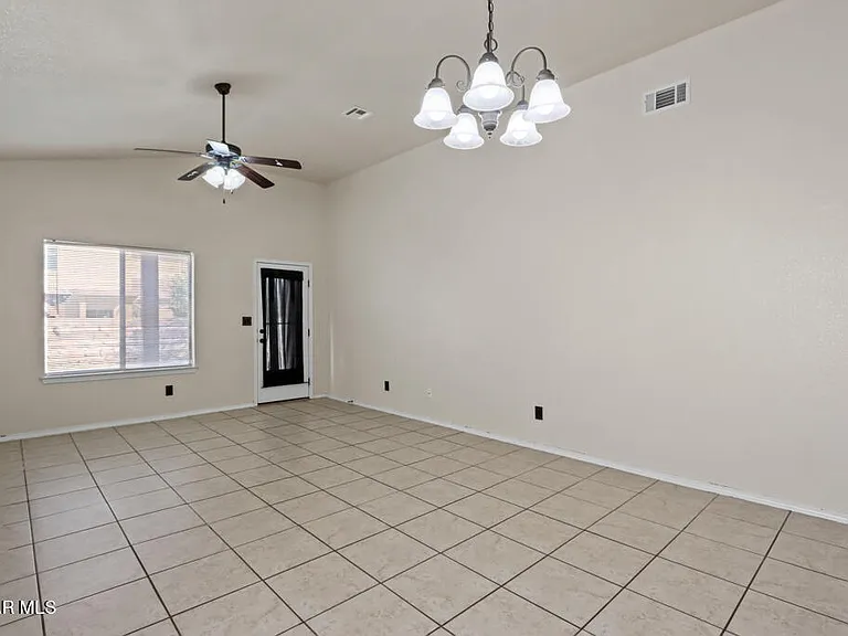 14685 Holsteiner Ct — Photo 5
