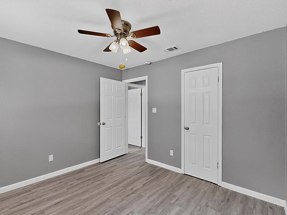5th image of 200 Opal St