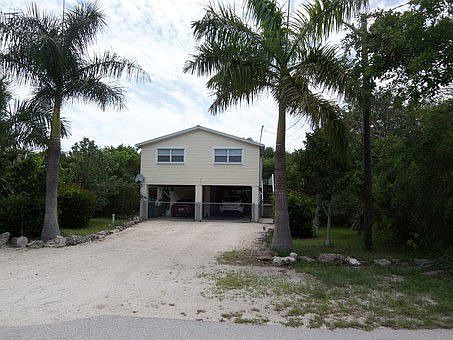 2nd image of 26945 Angelfish Rd