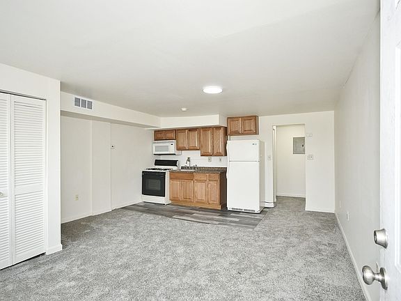 2nd image of 1100 Oneil Blvd APT 2