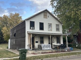 525 College Ave #527, Quincy, IL 62301