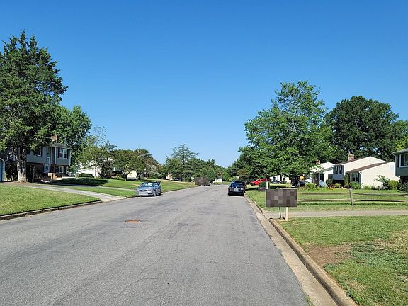 4th image of 1312 Bull Run Dr