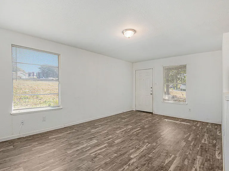 6000 Calloway Ct — Photo 15
