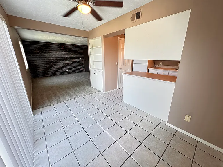 4403 S 27th St #6 — Photo 6