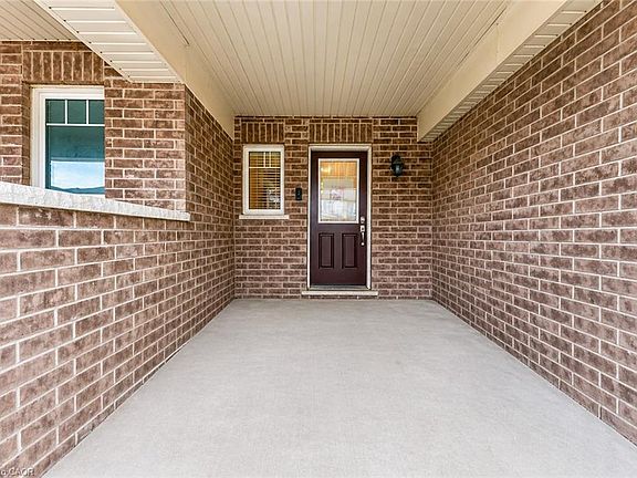 2nd image of 71 Glenvista Dr