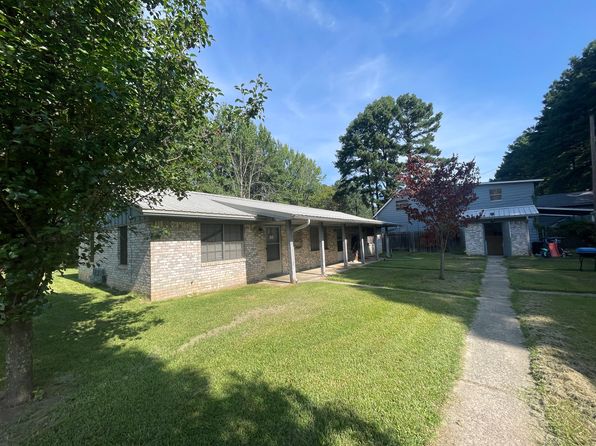 1302 Plummer Dr APT E