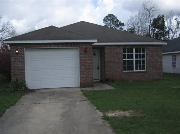 18949 Florida St, Robertsdale, AL 36567