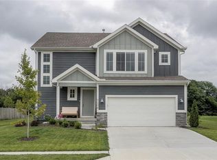 9208 SE 2nd St, Blue Springs, MO 64064