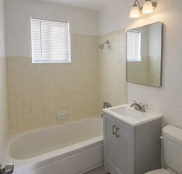 2512 W Ocotillo Rd #3 — Photo 7