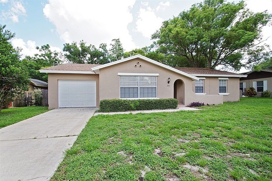 1st image of 200 Lady Susan Ct