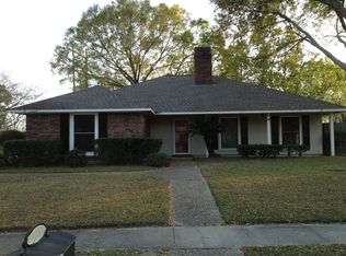 3044 Lancelot Dr, Baton Rouge, LA 70816
