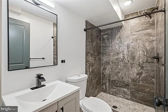 2 bed, $2,000 — Photo 2