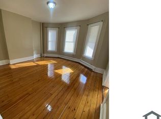 74 Allen Pl #76, Hartford, CT 06106