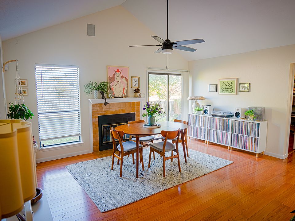 1st image of 11617 Fruitwood Pl