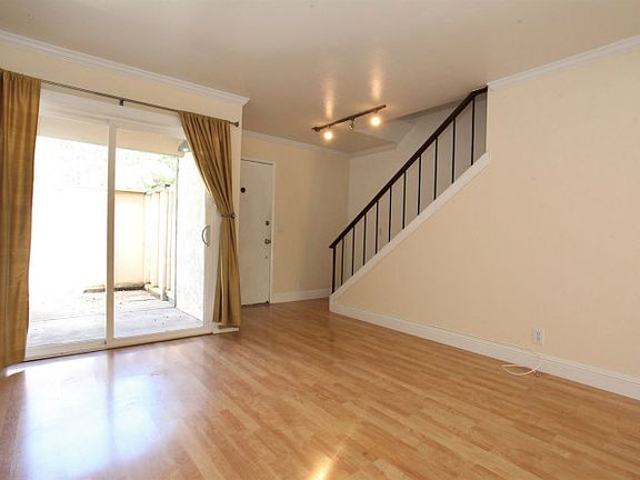 5th image of 1247 Terra Nova Blvd