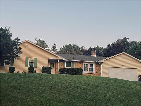 2nd image of 578 Graystone Dr