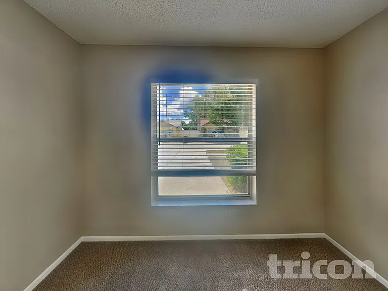 13311 Laraway Dr — Photo 10