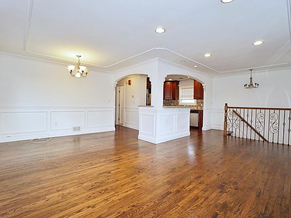 3rd image of 41 William Ave #2B