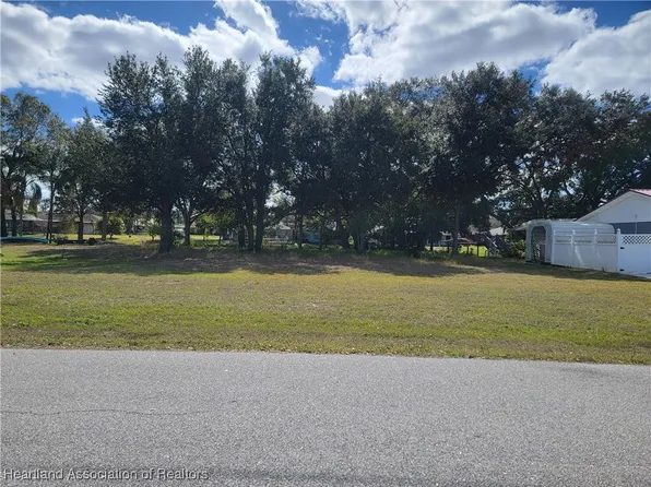 128 Eventide Ave, Lake Placid, FL 33852
