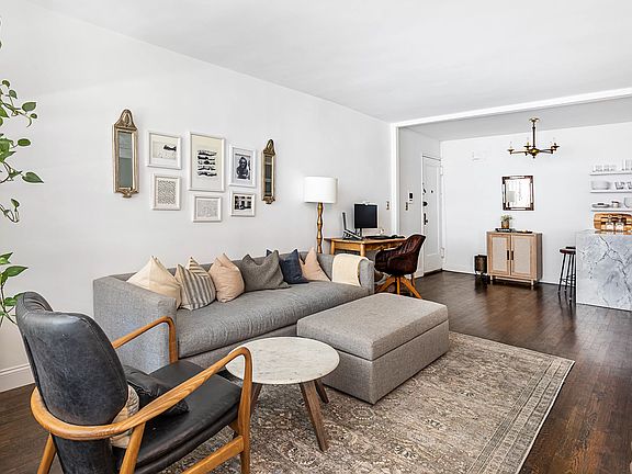 2nd image of 50 E 8th St APT 4O
