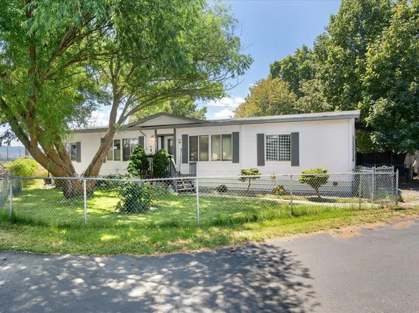 19625 E Wellesley Ave Trailer 62, Otis Orchards, WA 99027