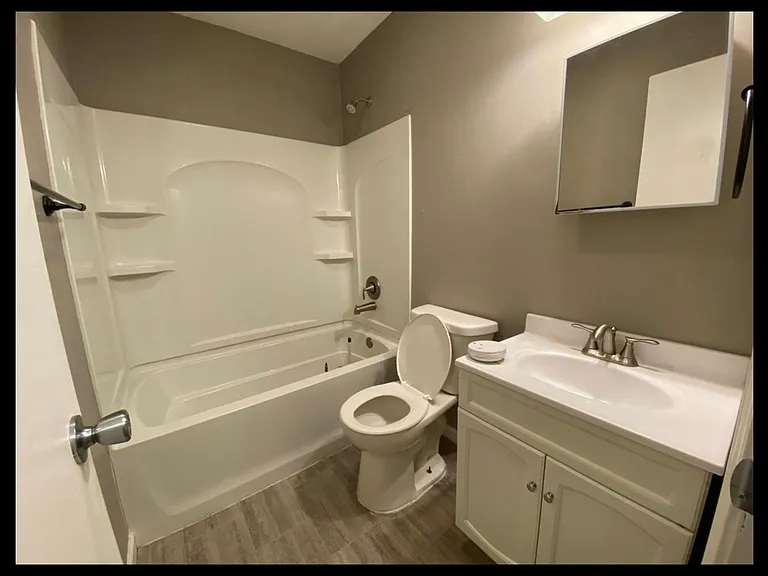 2748 Apple St #1 — Photo 5