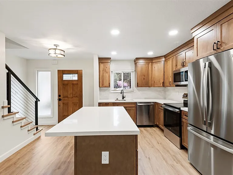 845 Southwood Blvd #52 — Photo 4