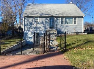 150 Moffitt St, Bridgeport, CT 06606