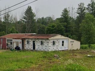 16 Paradise Rd, Parish, NY 13131