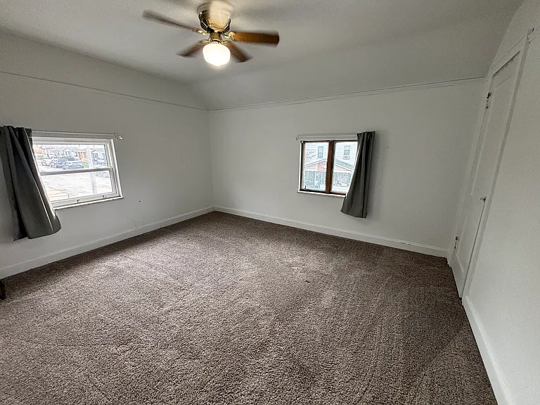 1628 Kenneth Ave — Photo 10