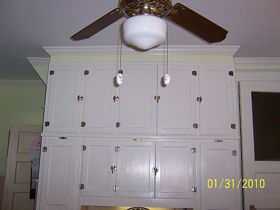 Napanee Kitchenette Cabinets