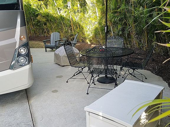 4th image of 443 Waterway Dr