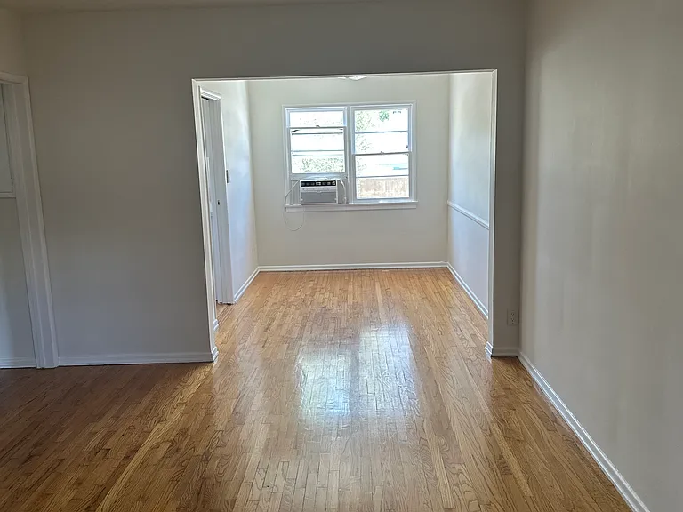 4525 Willis Ave #4527 — Photo 12