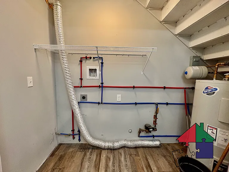 39 Cornelia Ct — Photo 13